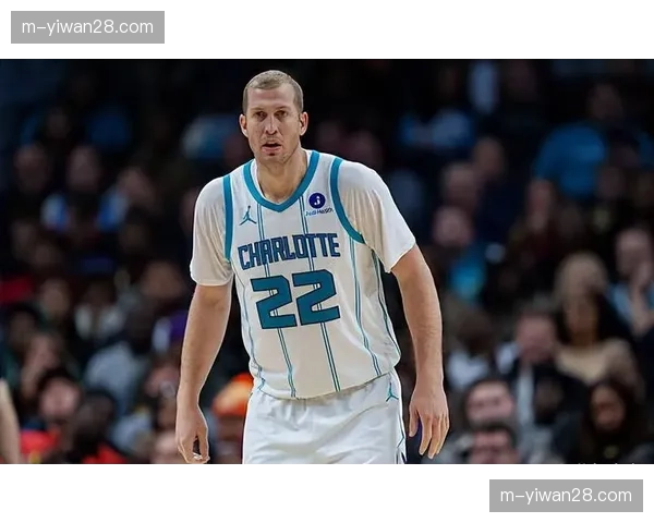 马刺签下梅森-普拉姆利10天短约,补强内线深度应对季后赛 马刺签下梅森-普拉姆利10天短约,补强内线深度应对季后赛