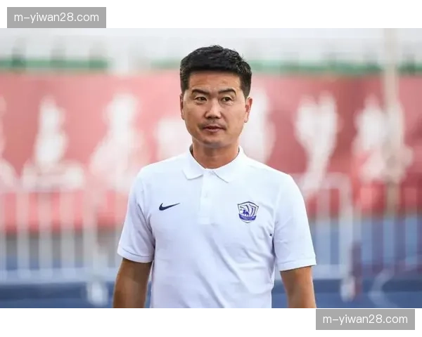 专访沧州雄狮主帅肇俊哲：我们今年的目标依然是先站稳脚跟。